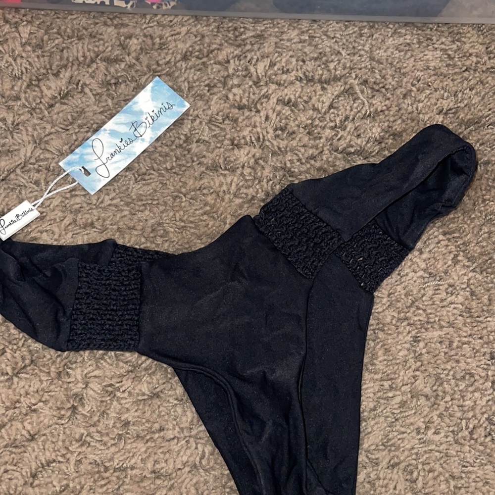 Frankies malia bottom black